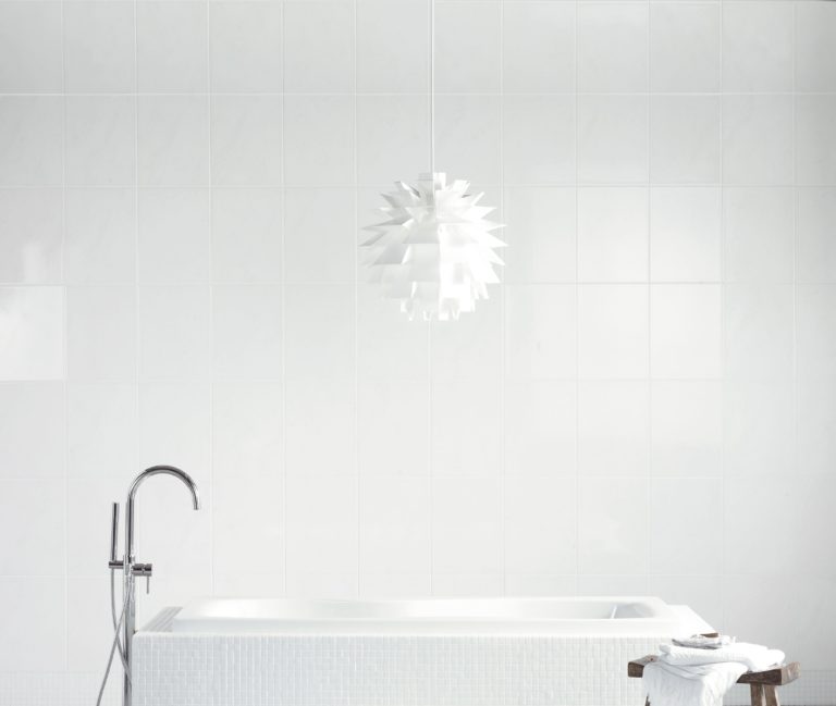 albion-white-matt-porcelain-bathroom-tile