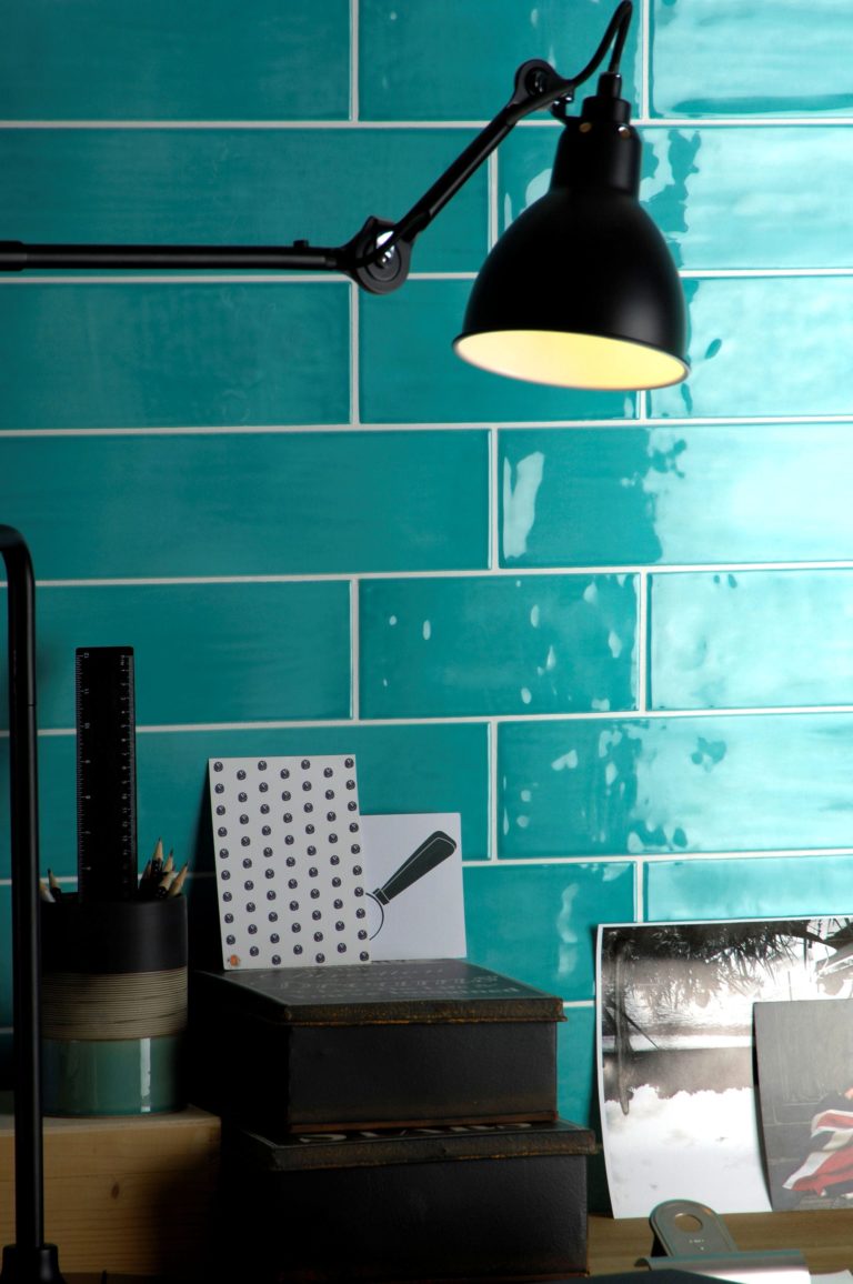 Paintbox Turquoise Gloss Colour Palette In Situ