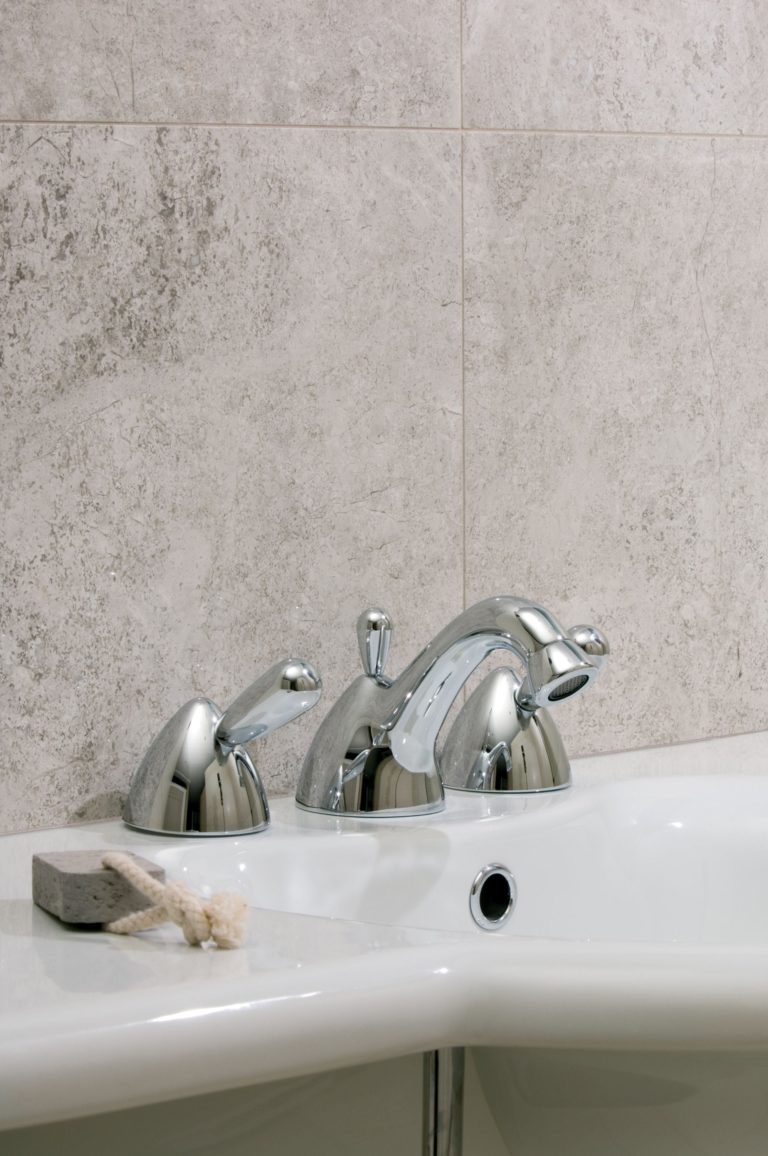 tundra-polished-marble-bathroom-wall-tile