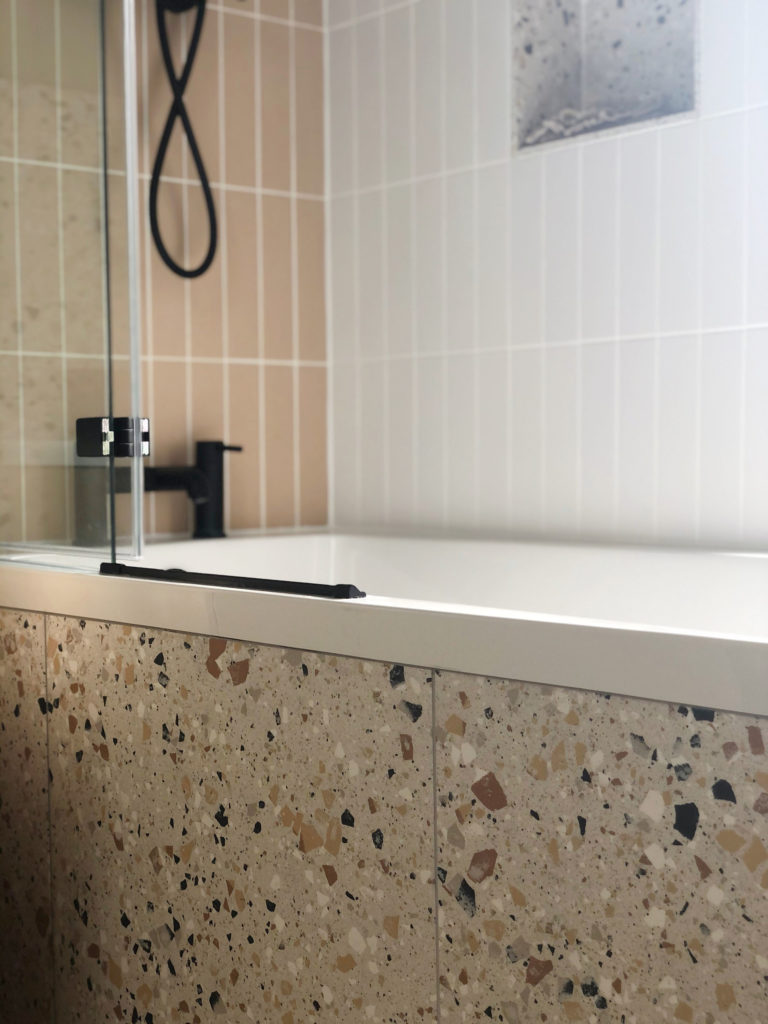 oska-shell-porcelain-bathroom-tiles