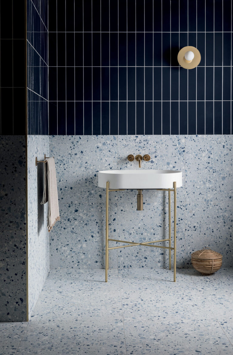 terrazzo-nouveau-cobalt-matt-porcelain-midnight-blue-bathroom