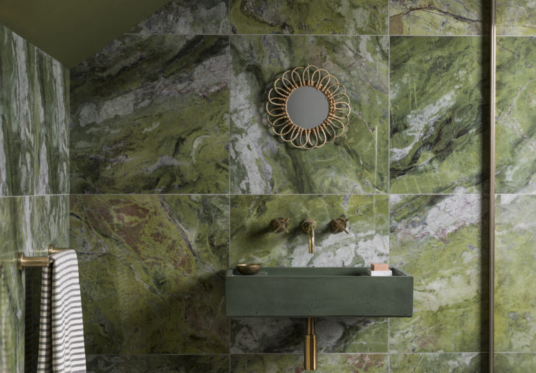 paradise-green-gloss-porcelain-bathroom-wall-tiles