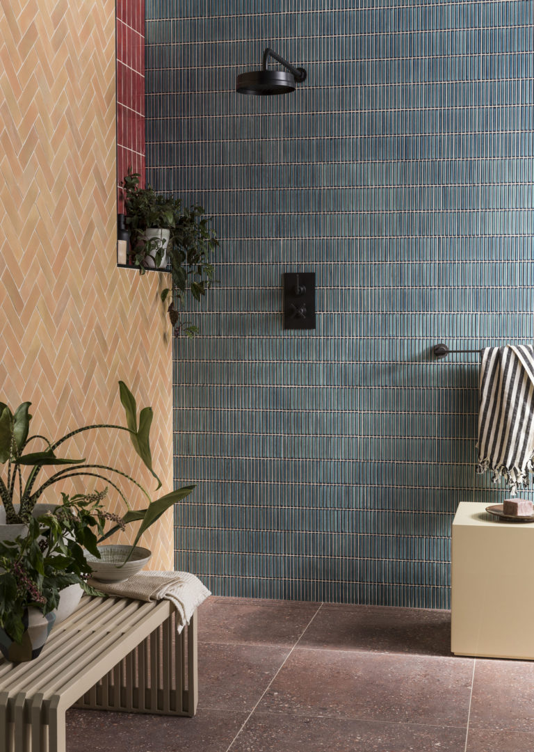 iggy-green-gloss-bathroom-wall-tile