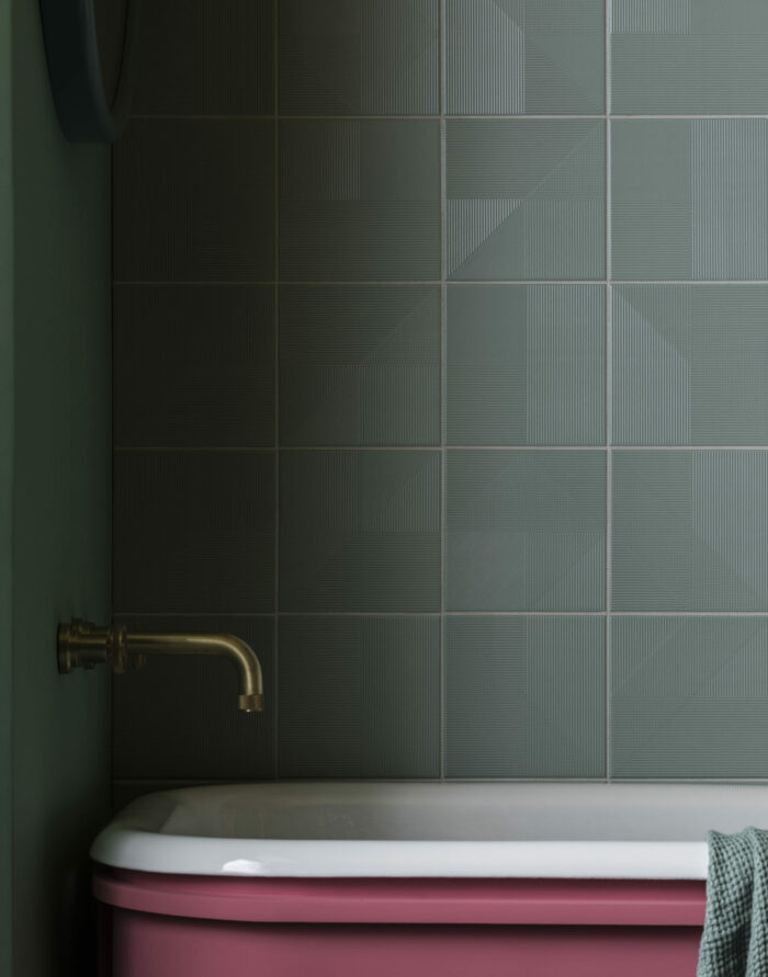 carnaby-mint-ceramic-bathroom-wall-tiles